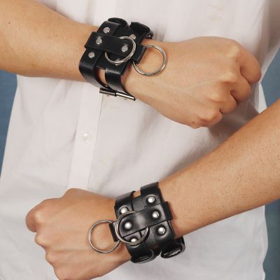 MUÑEQUERAS SLAVE BLACK